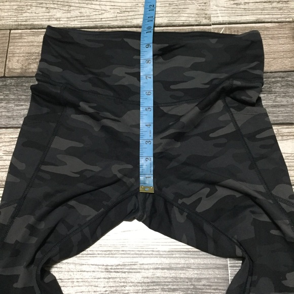 J Jill Fit Performance Leggings Camo Crop Women’s XS Black Gray (Inseam 25) - Picture 3 of 10